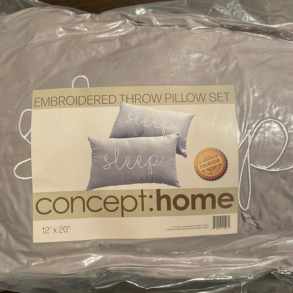 Embroidered Throw Pillow Set - sleep (Set of 2)